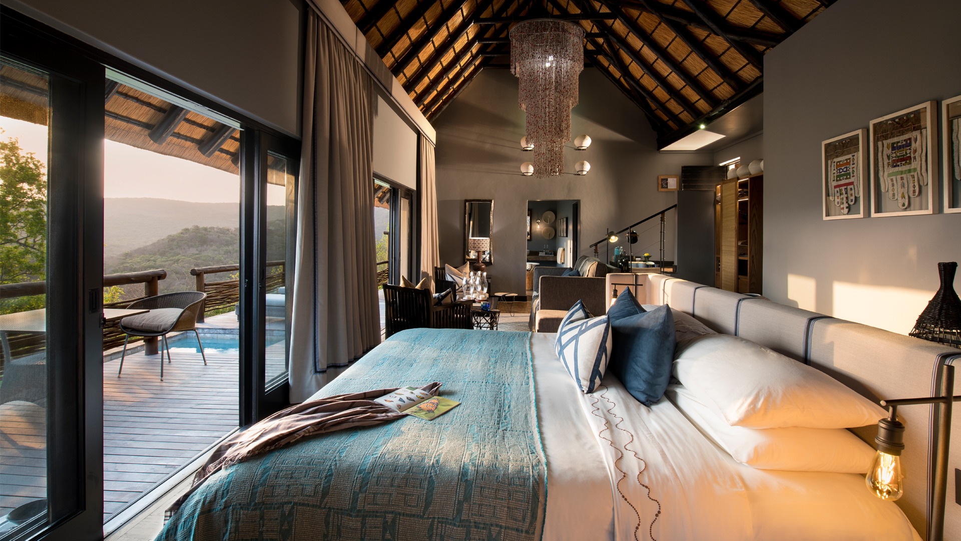 Phinda-mountain-suite-bed-view